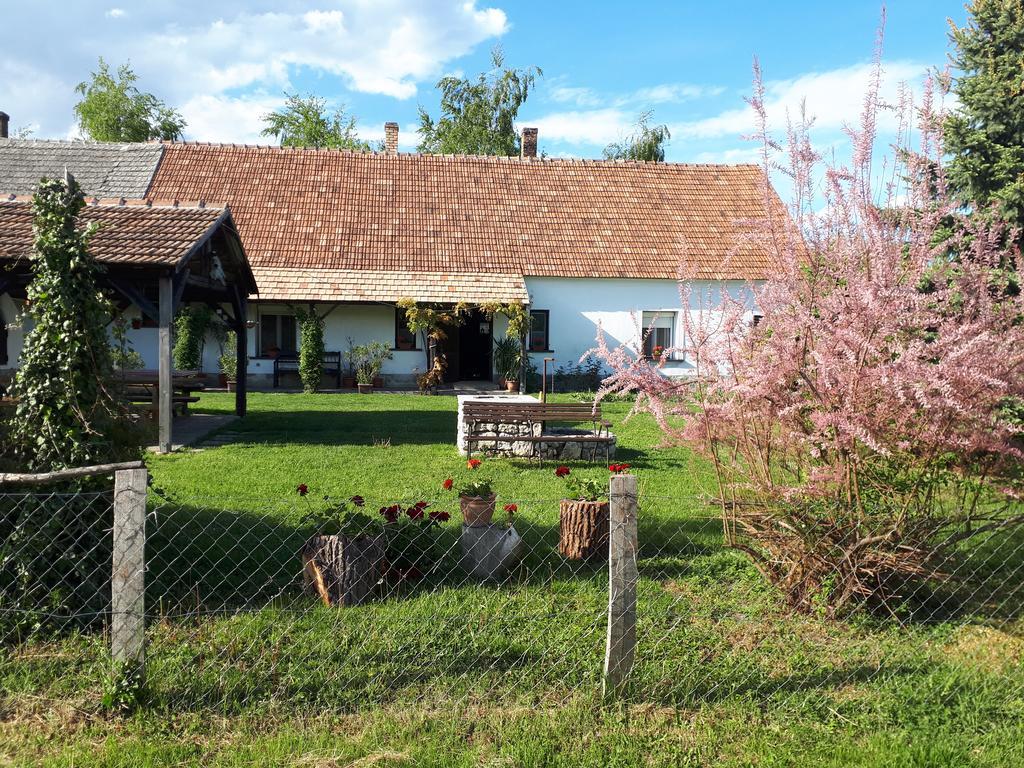 Hotel Vendektanya Vendeghaz Tapolca Exterior foto